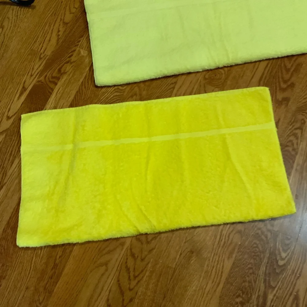 Vintage Bath Towels Yellow Set of 2 Cotton New Old Stock